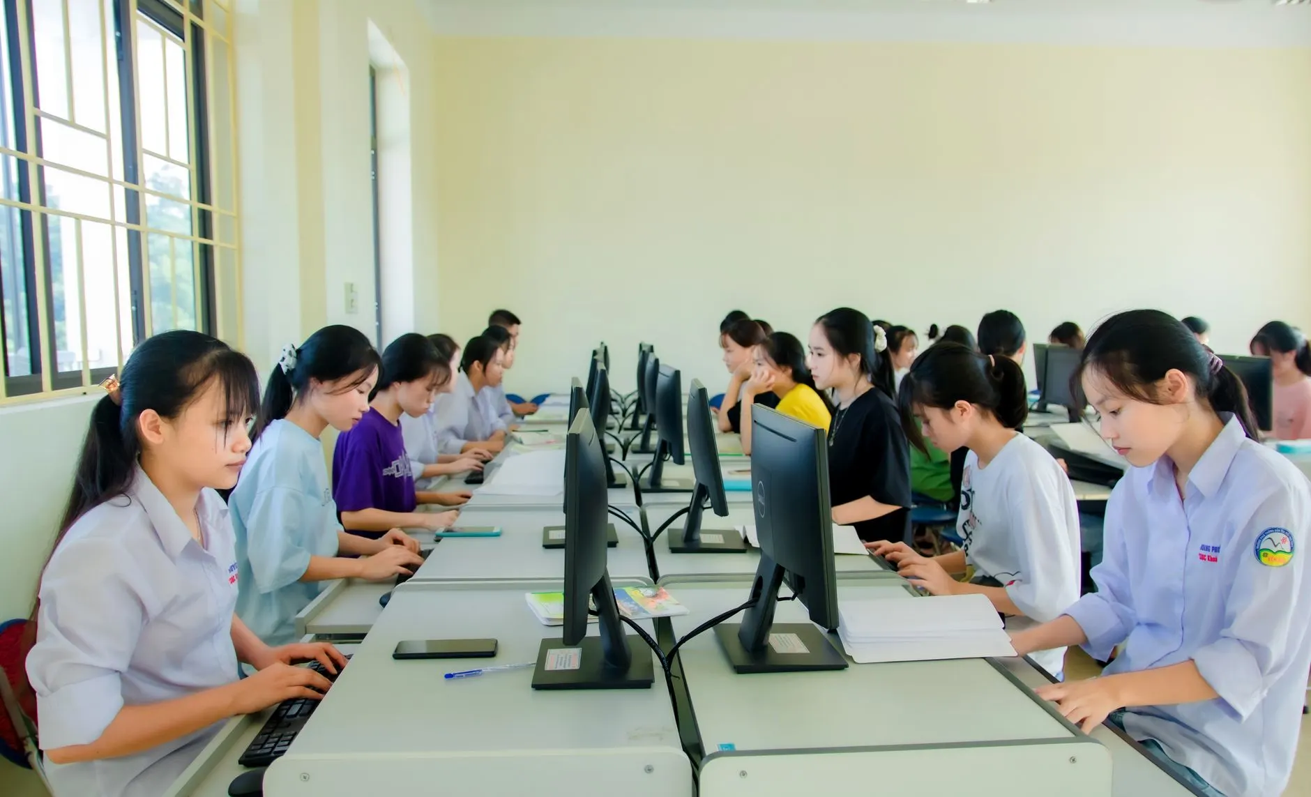 苏州贯之设备维护软件光盘在钣金加工企业中的应用案例