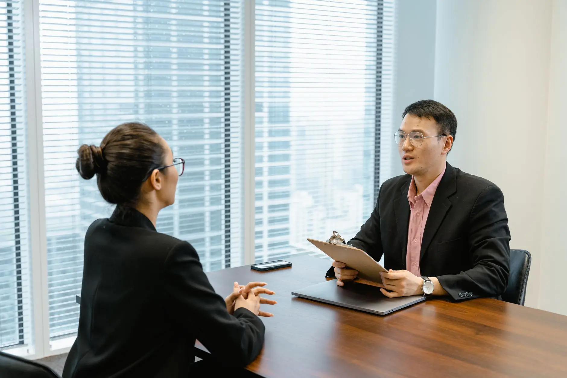 设备维护软件光盘与云端方案对比：制造企业如何选择部署方式